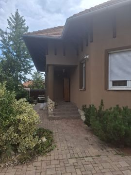 Eladó Ház 2700 Cegléd 