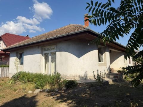 Eladó Ház 2721 Pilis , Iskolához közel