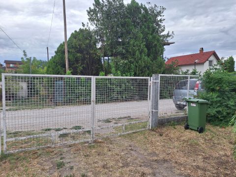 Eladó Telek 8151 Szabadbattyán Közel a városhoz - Emmarózán