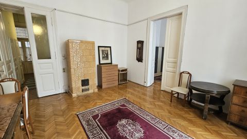Eladó Lakás 1064 Budapest 6. kerület 