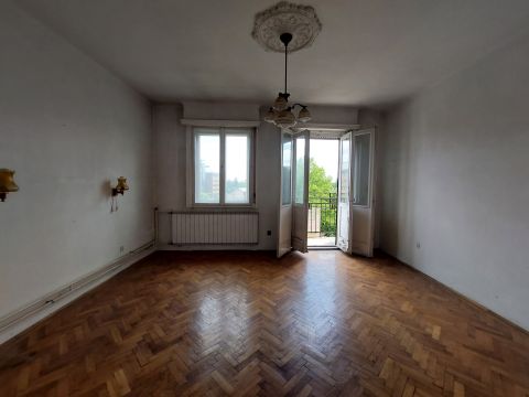 Eladó Lakás 1023 Budapest 2. kerület 