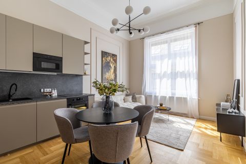 Eladó Lakás 1056 Budapest 5. kerület 