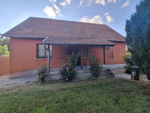 Eladó Ház 2700 Cegléd 
