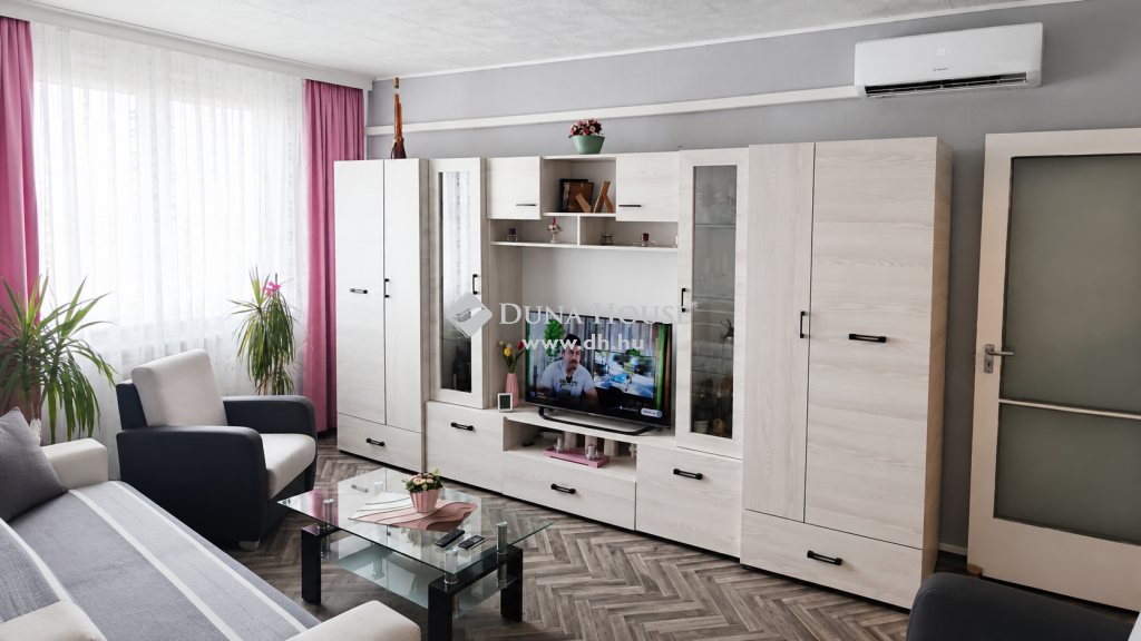 4029 Debrecen , Fényesudvar fejlődő részén szép lakás — 1/14