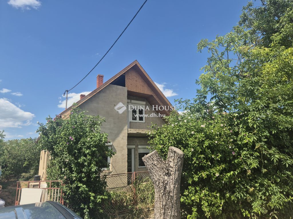 8600 Siófok , Kilitin sok lehetőséget rejtő családi ház — 1/36