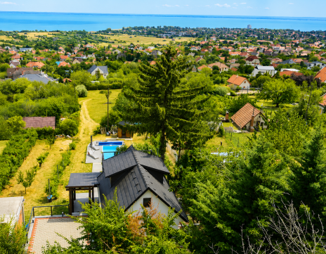 Eladó Ház 8220 Balatonalmádi , Mesgye utca közelében 
