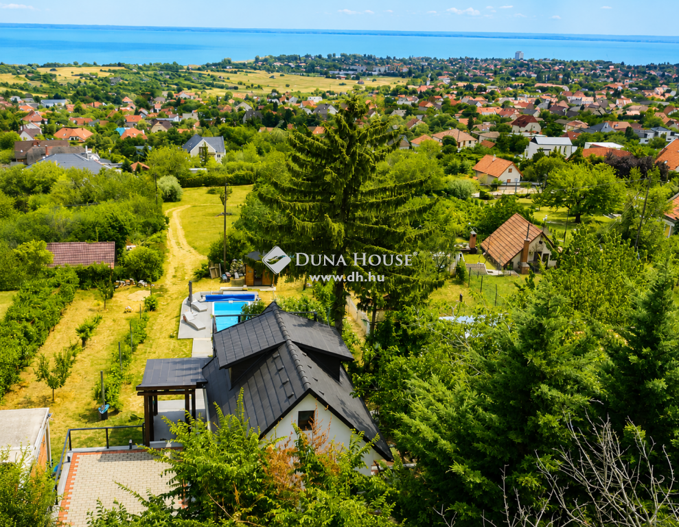 8220 Balatonalmádi , Mesgye utca közelében — 1/11