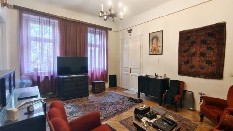 Eladó Lakás 1081 Budapest 8. kerület , 8. kerület, Lederer-bérpalota, 88 nm-es, 3 szobás lakás 