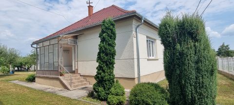 Eladó Ház 8710 Balatonszentgyörgy A vasút közelében