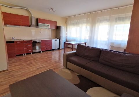Kiadó Lakás 5600 Békéscsaba 