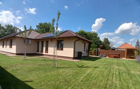 Eladó Ház 4033 Debrecen , Debrecen Kard utca
