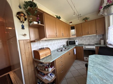 Eladó Lakás 6500 Baja 