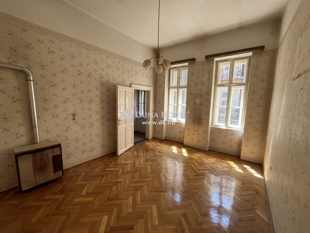For sale Flat Budapest VIII. kerület, 