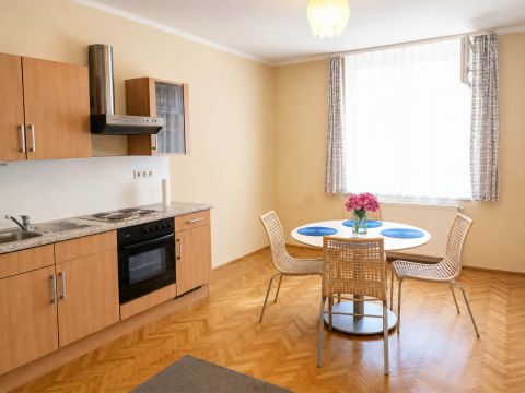 Eladó Lakás 9400 Sopron , Alsólővérek