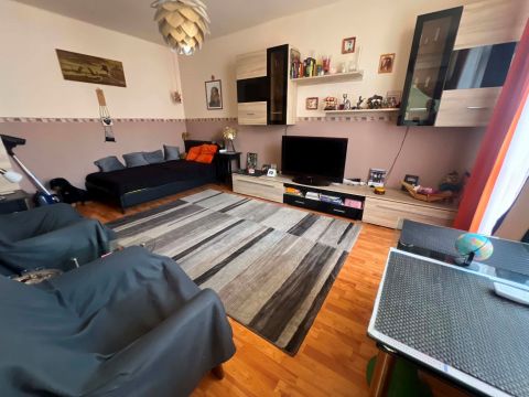 Eladó Lakás 5100 Jászberény Szent László u. kisbolt közelében
