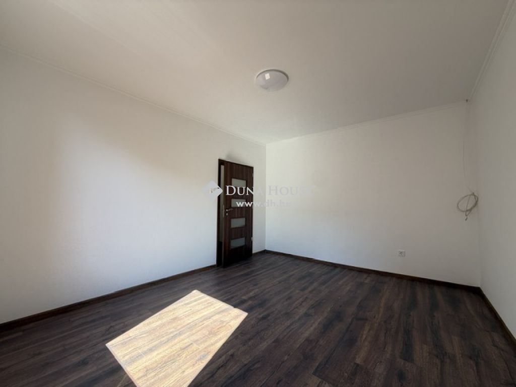 2730 Albertirsa — 1/16