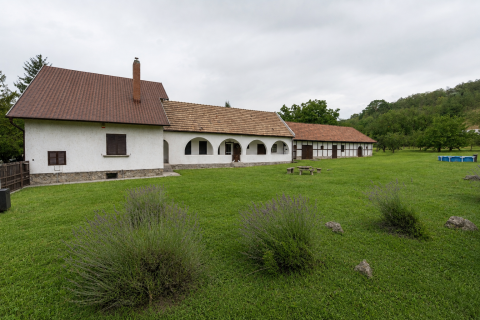 Eladó Ház 2800 Tatabánya 