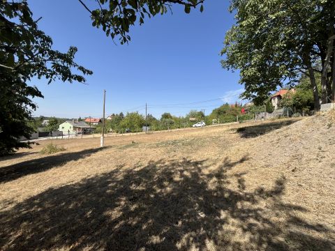 Eladó Telek 2545 Dunaalmás 