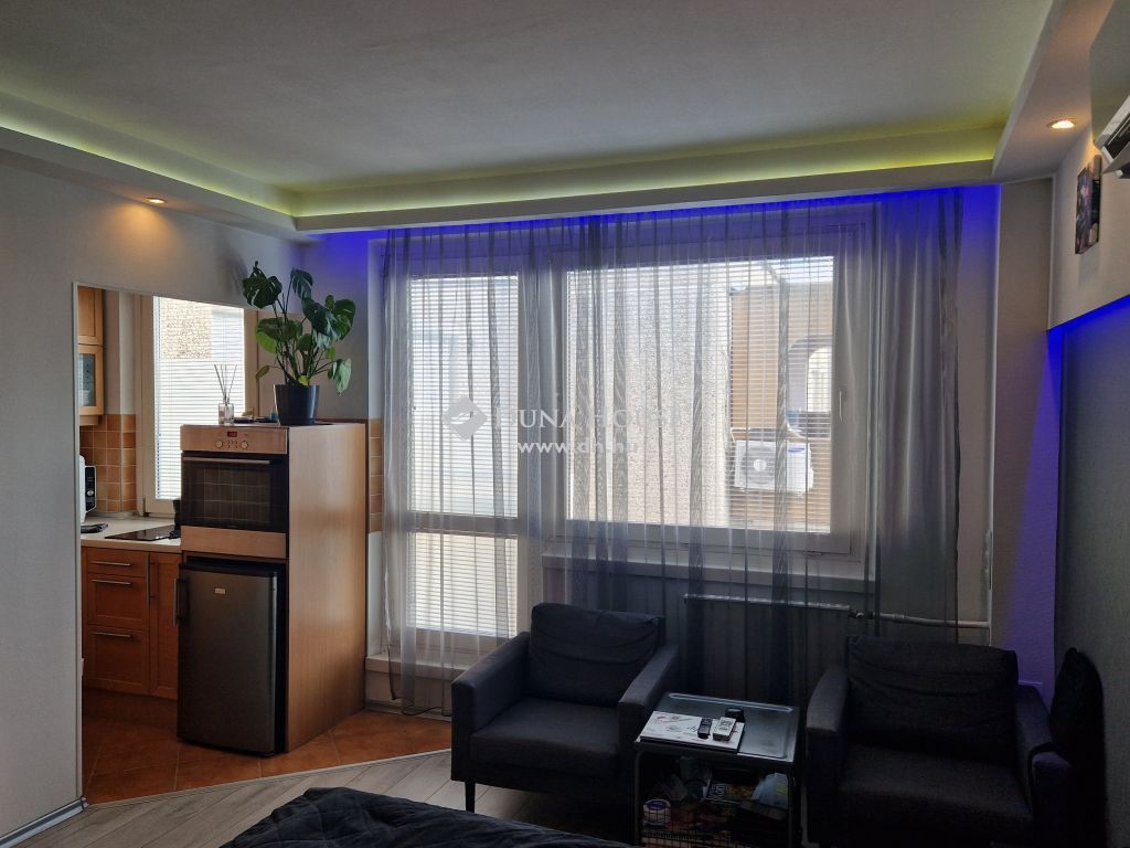 1041 Budapest 4. kerület — 1/8