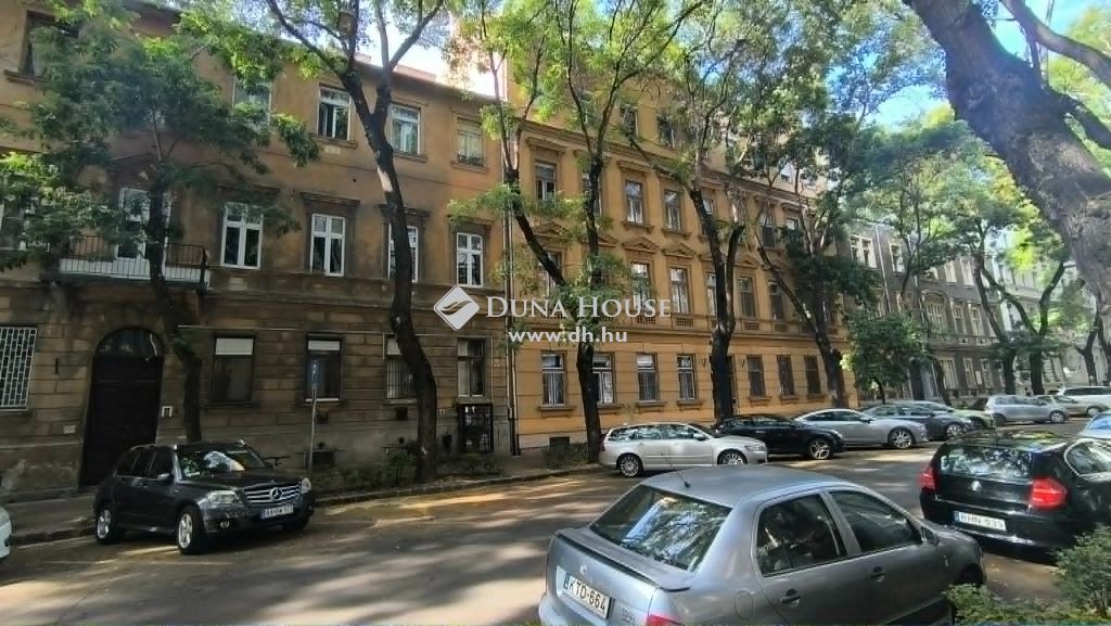 For sale Flat Budapest VI. kerület, 