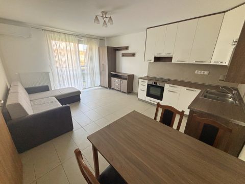 Kiadó Lakás 9700 Szombathely , Óperint utcában