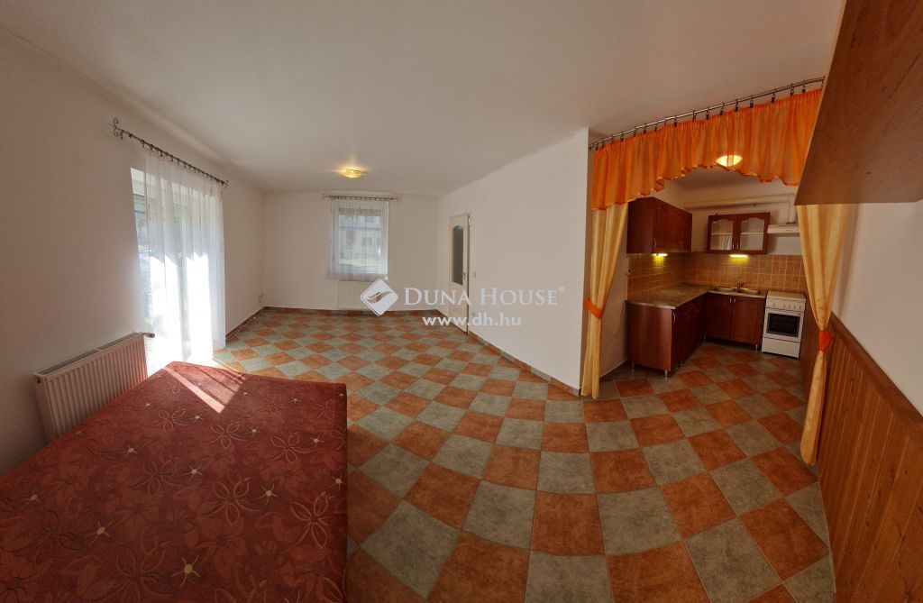 Kiadó Lakás, 8184 Balatonfűzfő