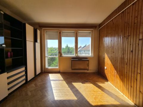 Eladó Lakás 6500 Baja , Kórházhoz közel