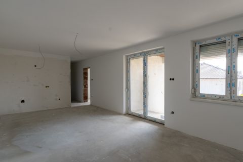 Eladó Ház 8142 Úrhida 