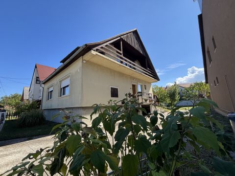 Eladó Ház 2534 Tát 