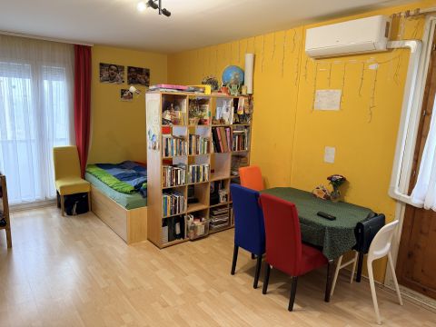 Eladó Lakás 7633 Pécs 