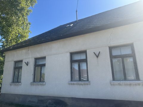 Eladó Ház 8089 Vértesacsa , rákóczi