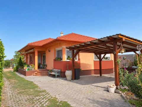 Eladó Ház 8638 Balatonlelle 