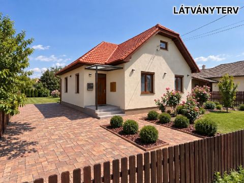 Eladó Ház 5126 Jászfényszaru , 5126 Jászfényszaru, Exkluzív
