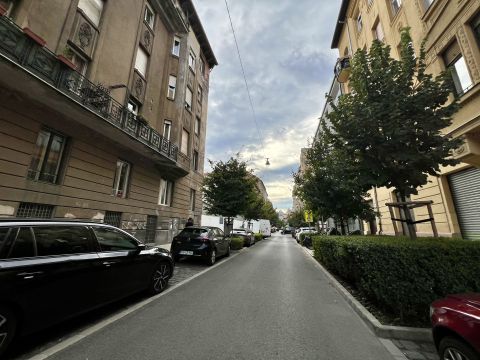 Eladó Lakás 1084 Budapest 8. kerület 