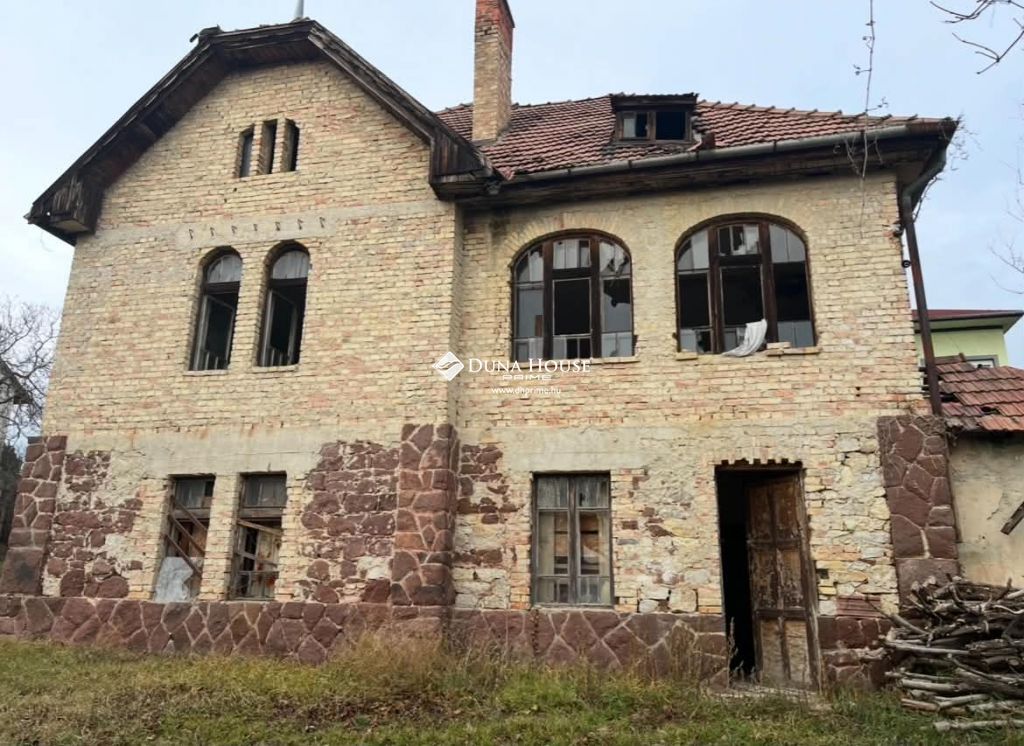 Eladó ház, Balatonfüred