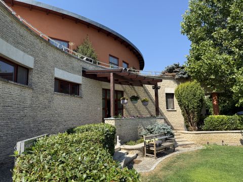 Eladó Ház 1037 Budapest 3. kerület , Panorámás luxus Testvérhegyen