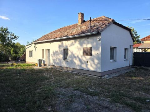 Eladó Ház 5440 Kunszentmárton , 5440 Kunszentmárton, Csendes
