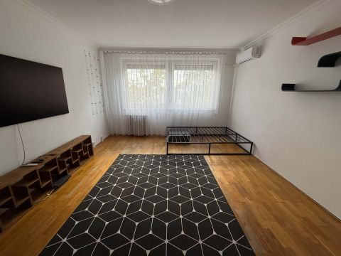 Kiadó Lakás 6000 Kecskemét 1 SZOBÁS LAKÁS KIADÓ