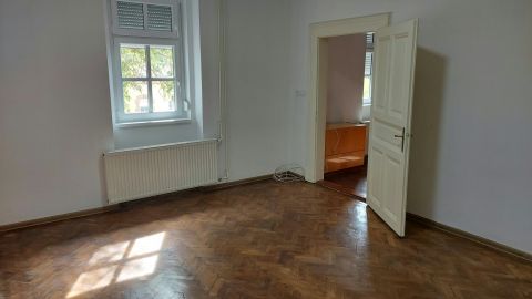 Eladó Lakás 7200 Dombóvár 