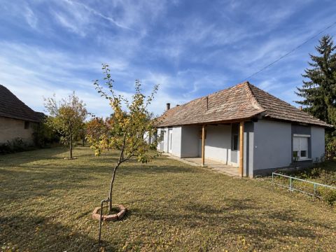 Eladó Ház 7039 Németkér 