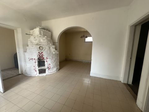 Eladó Ház 2750 Nagykőrös , Tormás városrészben sok lehetőséget rejtő házikó