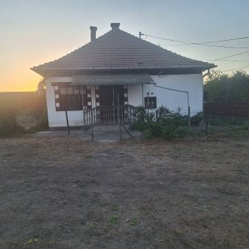 Eladó Ház 4066 Tiszacsege , Fő utca