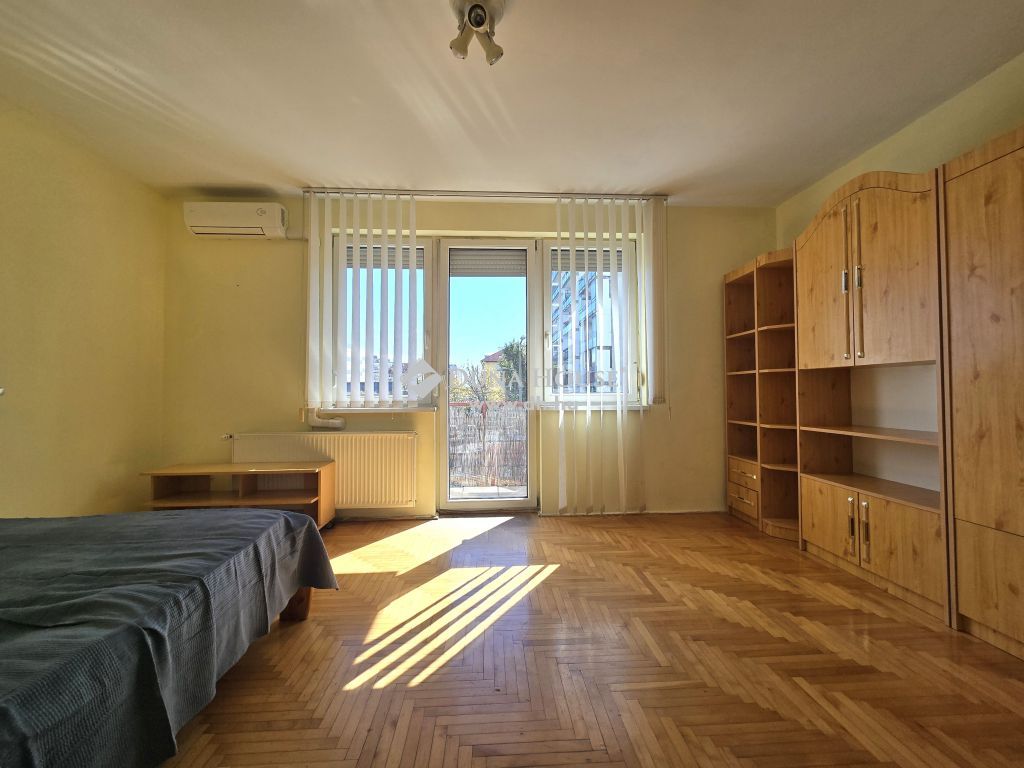 Eladó Lakás Budapest XX. kerület, 