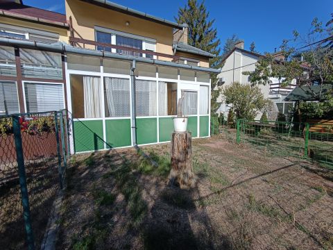 Eladó Ház 1173 Budapest 17. kerület Mazsola Óvoda közelében 4 szoba+nappalis tégla építésű ház 