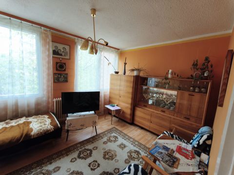 Eladó Lakás 2800 Tatabánya 