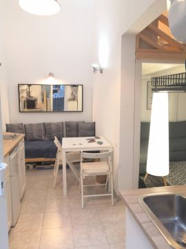 Kiadó Lakás 1082 Budapest 8. kerület Corvinnegyedben felújított, bútorozott, gépesített lakás