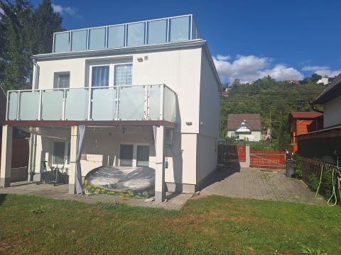 Eladó Ház 8175 Balatonfűzfő , Balatonfűzfő