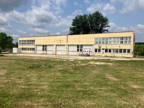Eladó Ipari 2072 Zsámbék , 2072 Zsámbék, Központhoz közel