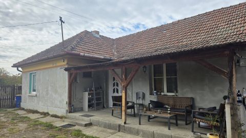 Kiadó Ház 2767 Tápiógyörgye Nincs utca