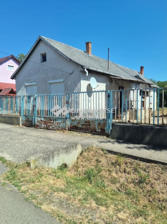 3273 Halmajugra , Otthon Start Programmal jelölt ház — 1/2